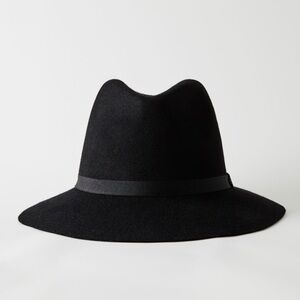 NWT Aritizia Auxiliary Wool Fedora